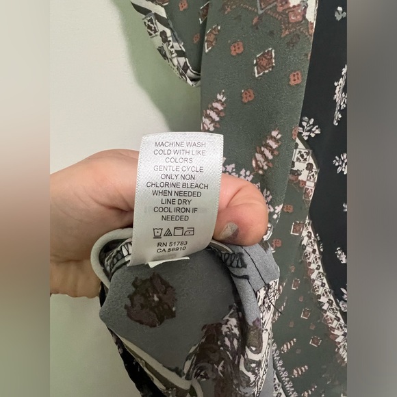 Maurices Multicolor Print Top - Picture 7 of 7